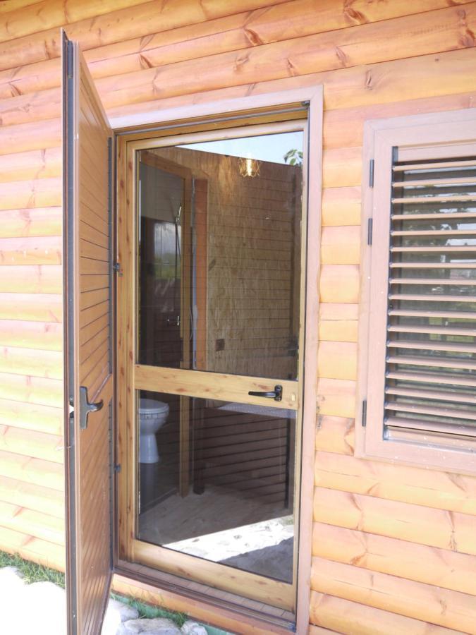 Windmill Gesthouse & Grill Campsite *