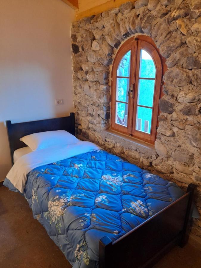 Windmill Gesthouse & Grill Campsite Shkoder