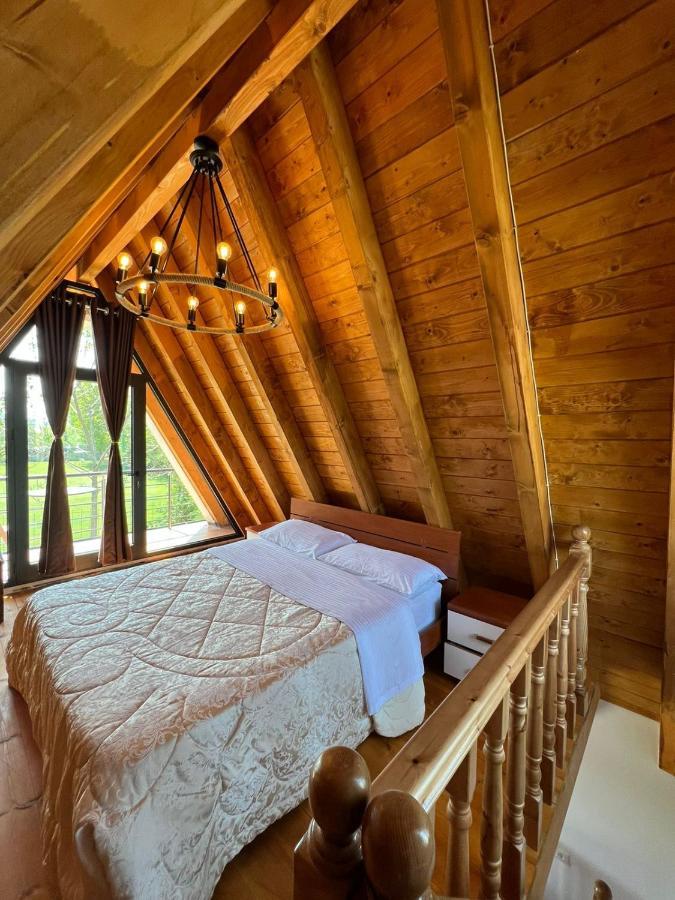 Windmill Gesthouse & Grill Campsite Shkoder