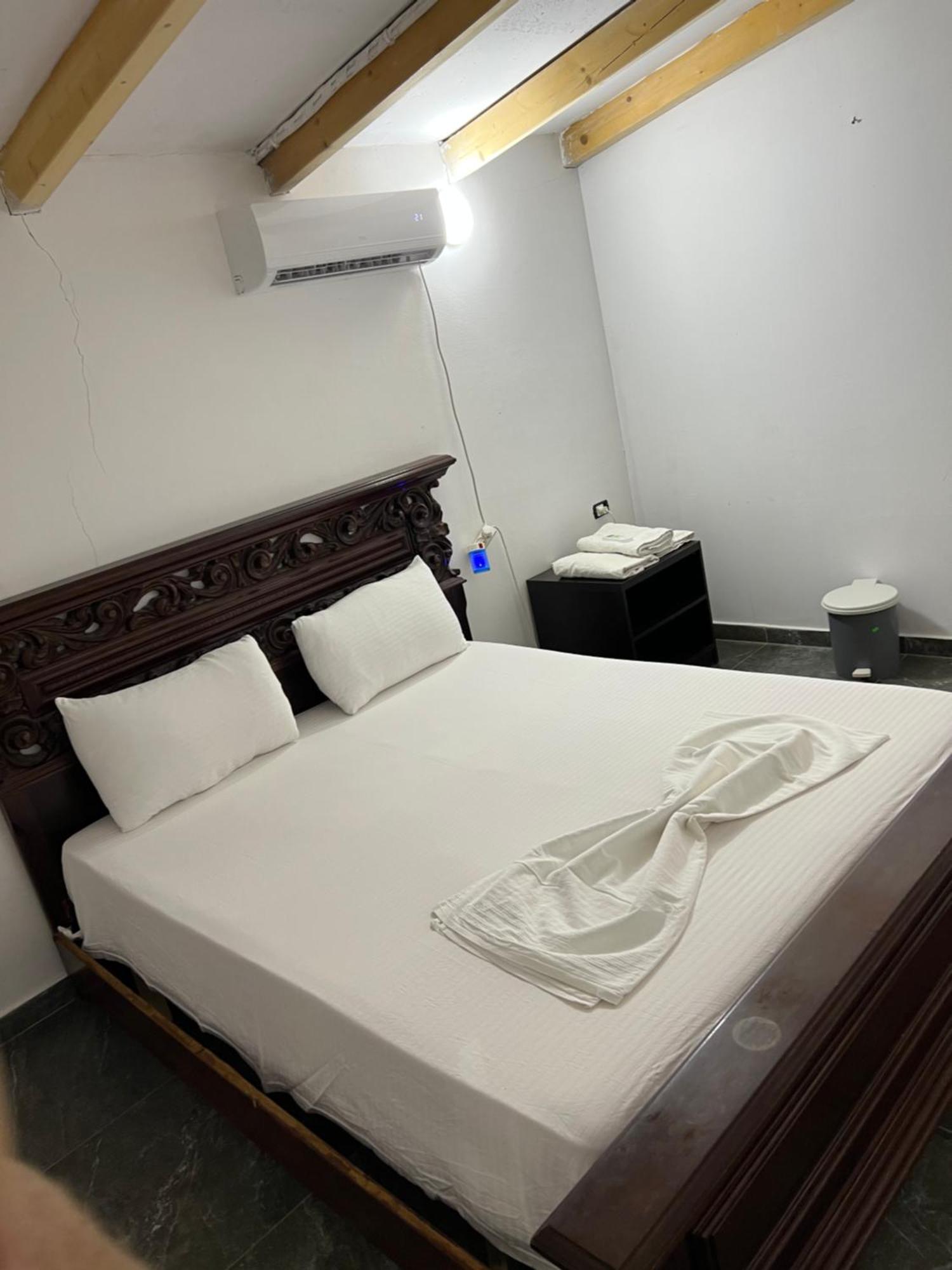 Windmill Gesthouse & Grill Shkoder